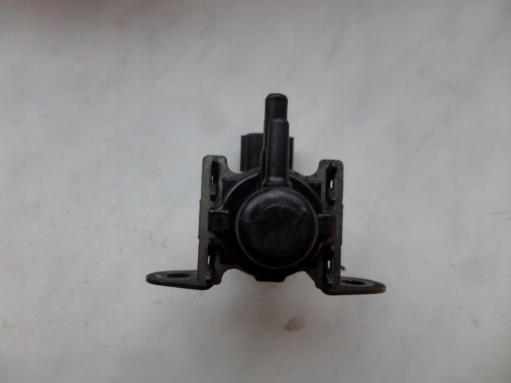 фото №8, Клапан турбины turbo вакуумa toyota avensis t25 d4d rav4 corolla verso