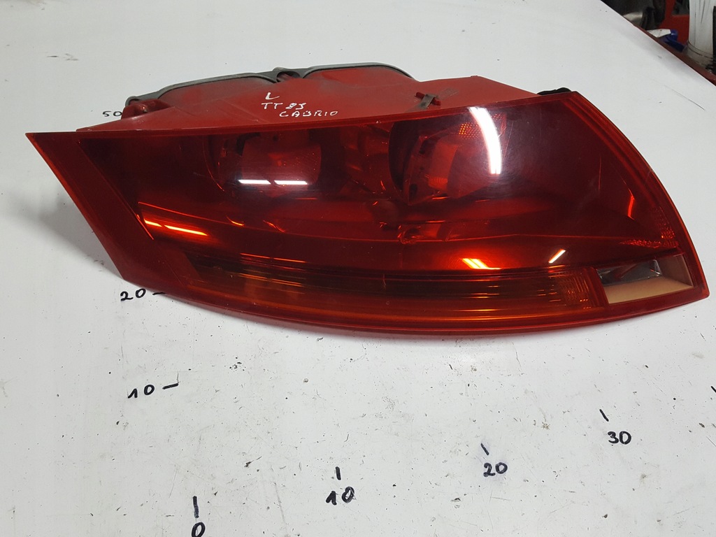 фото №1, Audi tt 8j 06-10r лампа левая задняя задняя
