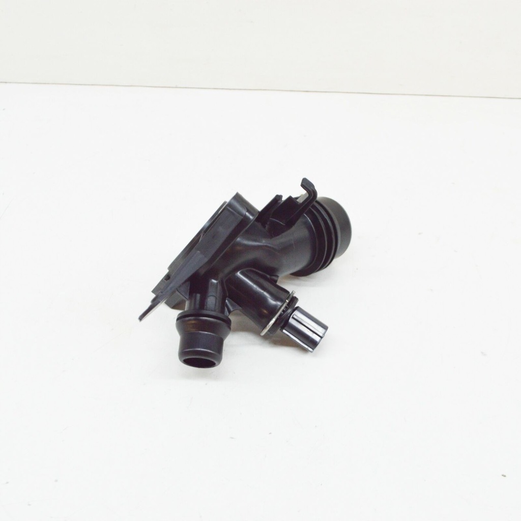 фото №5, Корпус термостата volvo xc60 mk1 оригинальный 30751954