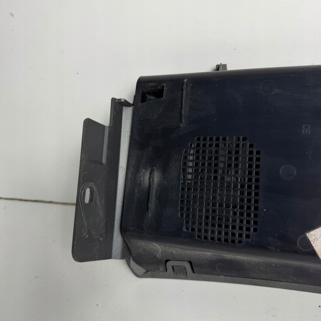 Решітка крила лівий перед range rover vouge l322 оригінальний номер ah4216a415bb Зі Шроту