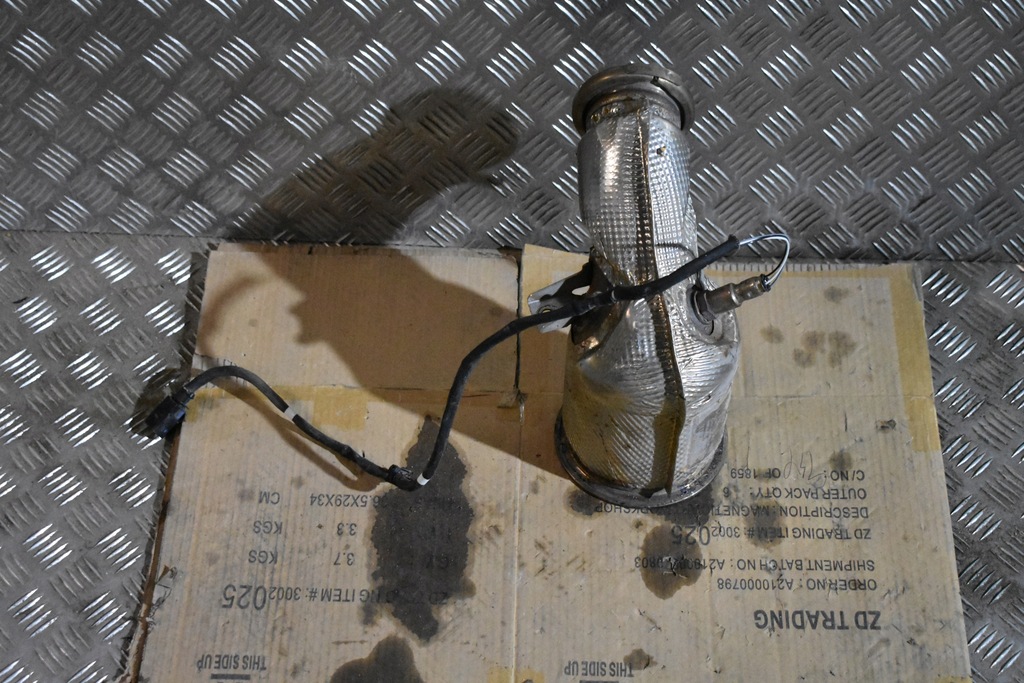 фото №1, Idealny катализатор левый cszb porsche panamera 971 lift 1