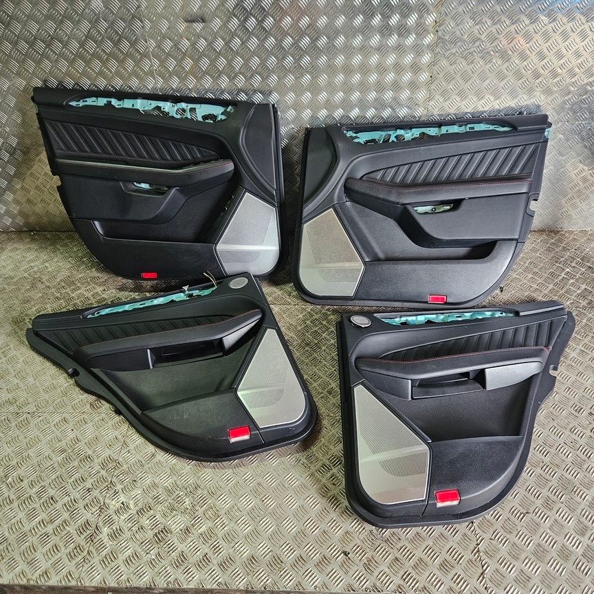 фото №8, Сидіння заднє сидіння сидіння середина czerwona nić gle w292 coupe монітори amg