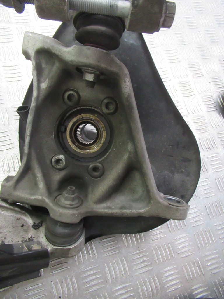 фото №9, Audi r8 420 повний підвіска поворотний кулак ліва