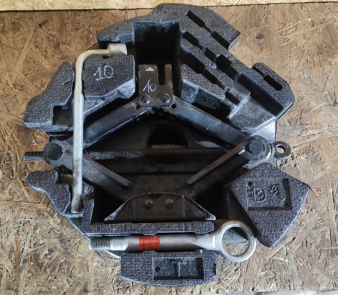 фото №1, Набор do колеса домкрат ключ ушко subaru legacy