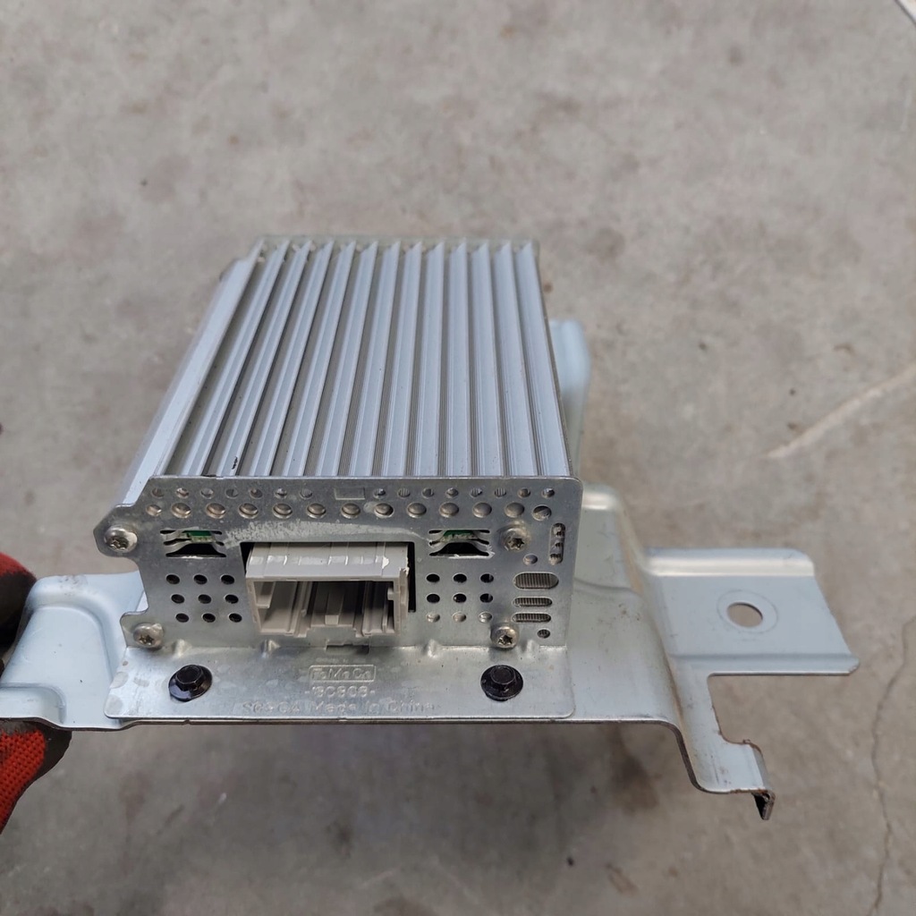 фото №1, Ford mondeo mk5 fusion lift усилитель