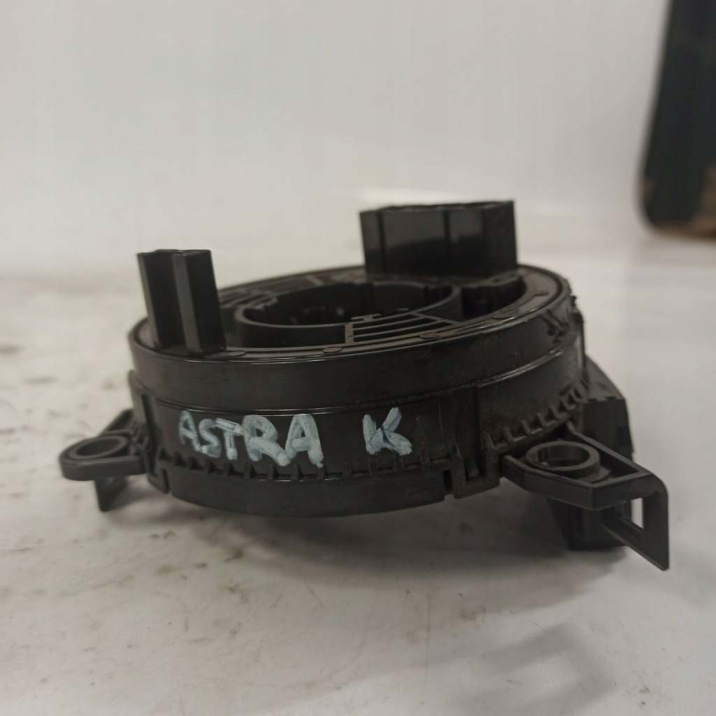 Opel astra k v лента шлейф 39063118 Доставка