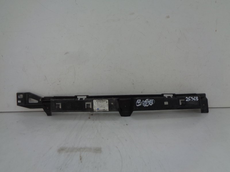 фото №1, Opel astra iii h направляющая бампер задняя середина