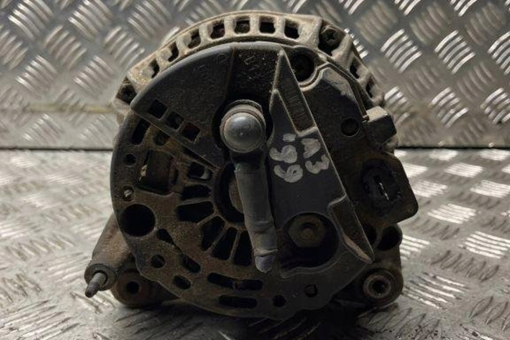 Генератор audi a3 sportback 8pa 028903028e 1.6l бензиновый 118kw 1999 Недорого