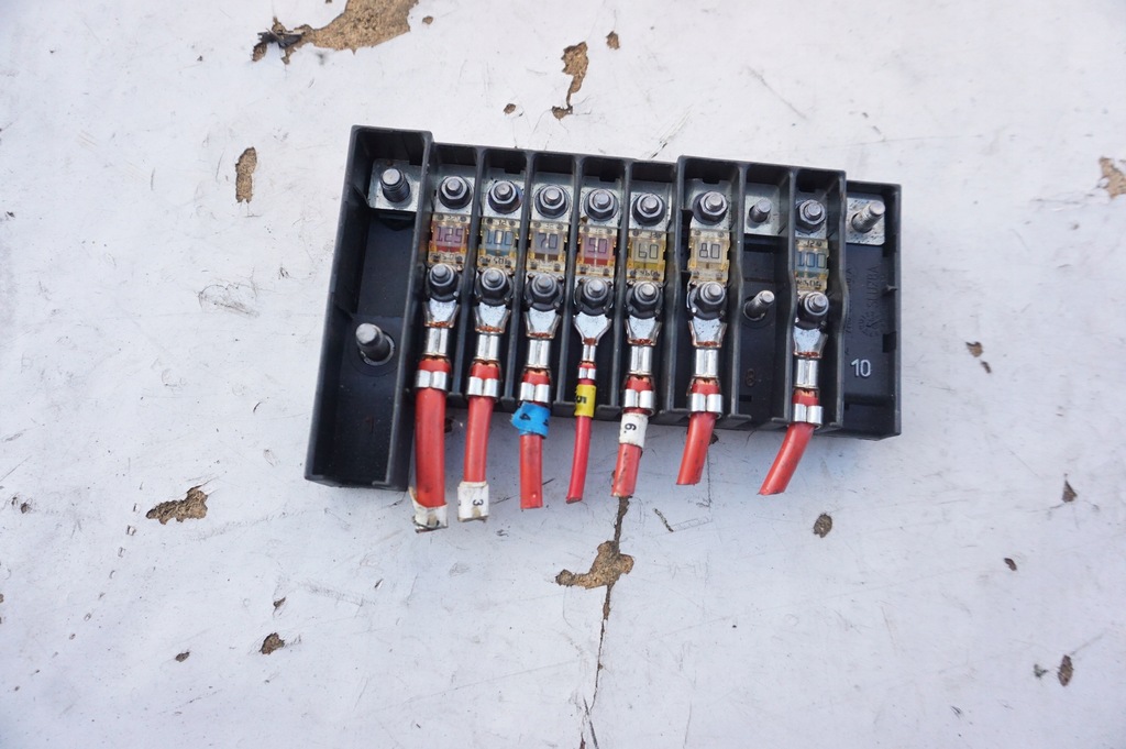 фото №1, Коробка предохранителей 7h6970187gf volkswagen transporter t5