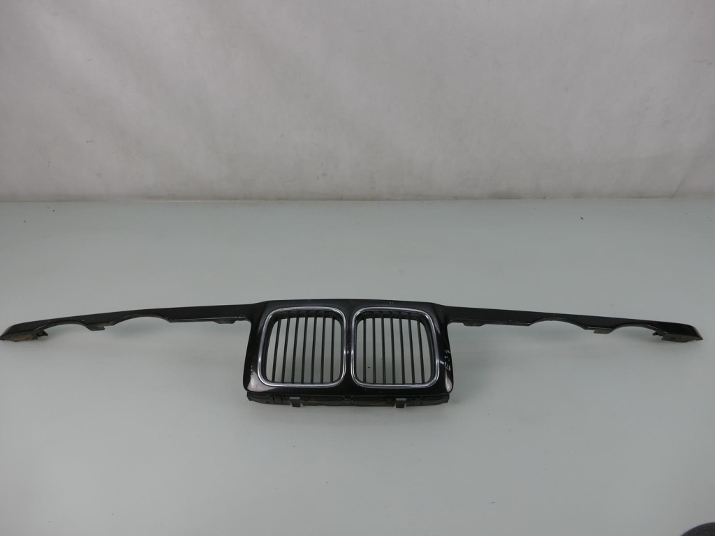 фото №1, Bmw e34 решітка радіатора решітка радіатора радіатора 1973825