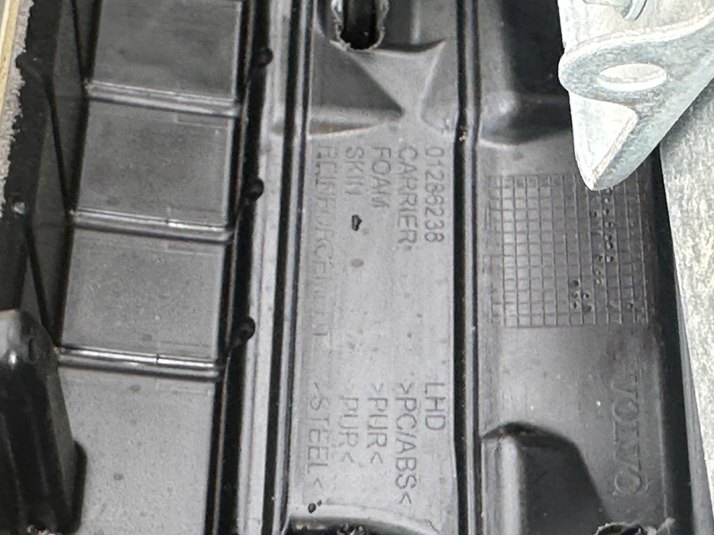 фото №8, Панель приладів приладова консоль volvo v70 xc70 оригінал подушка безпеки ремені