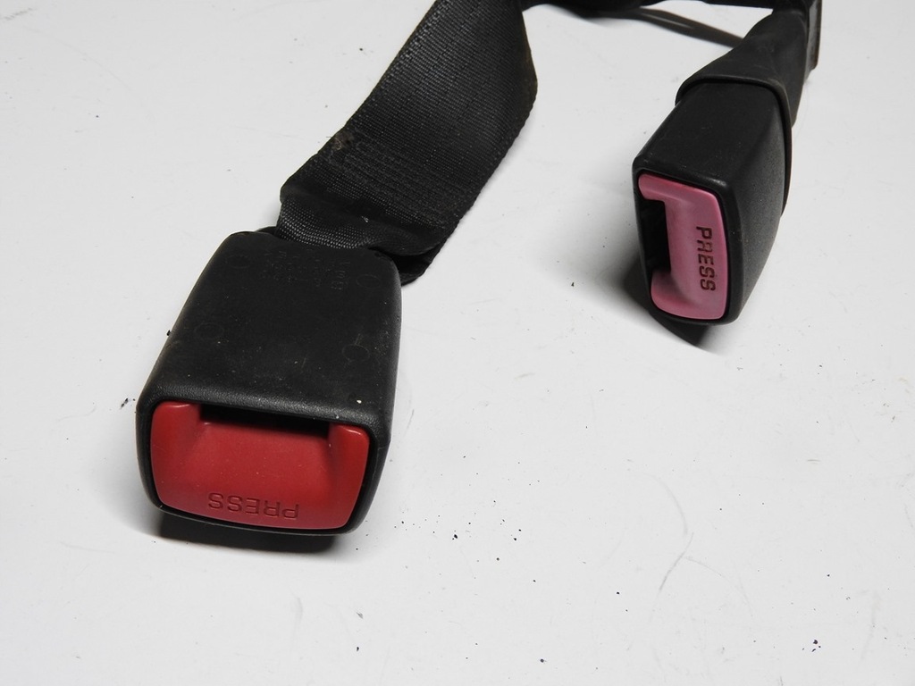 фото №7, Toyota auris i 06-09 5d заскочки ременів задня