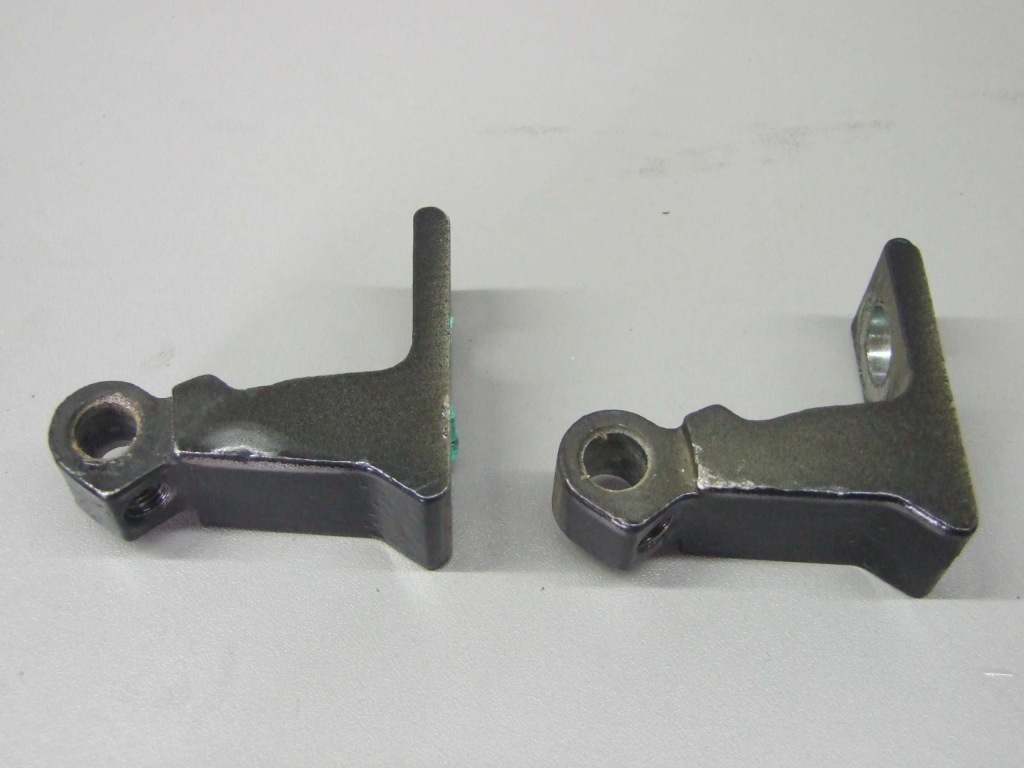 фото №1, Петли дверь правый seat ibiza iv lw7z 8k0831402f