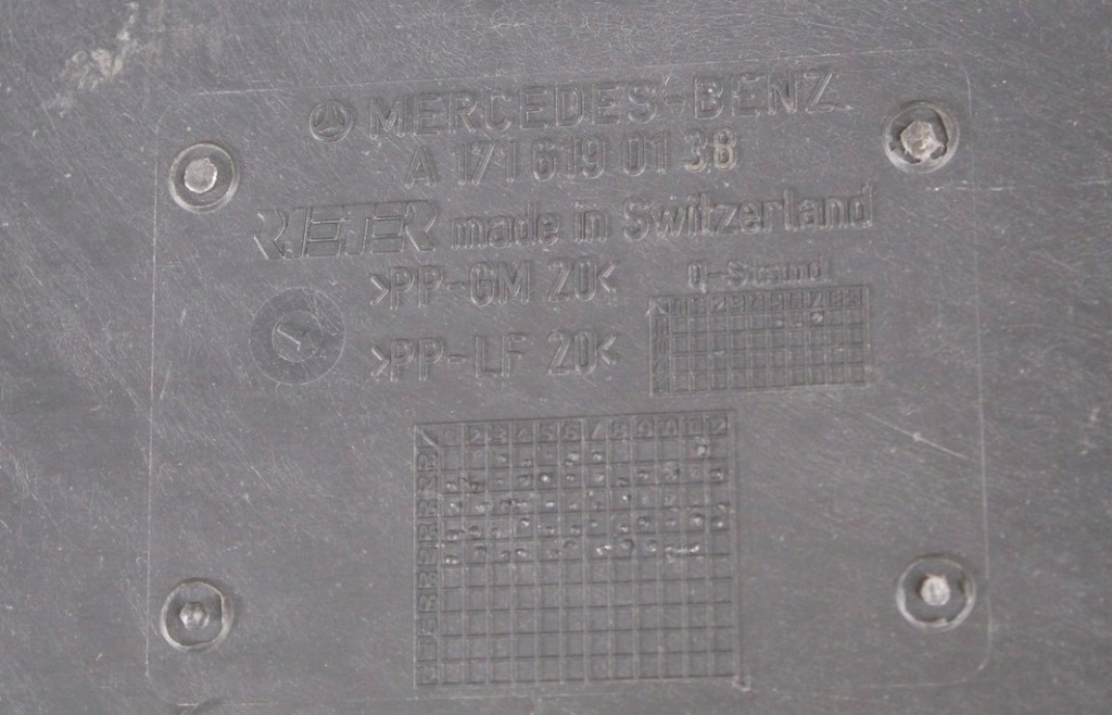 Захист підвіска ліва mercedes slk w171 a1716190138 в Україні