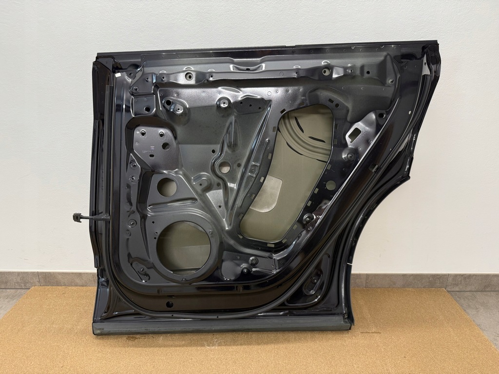 фото №6, Audi q8 sq8 4m8 дверь правый задняя задние lc9x + накладки