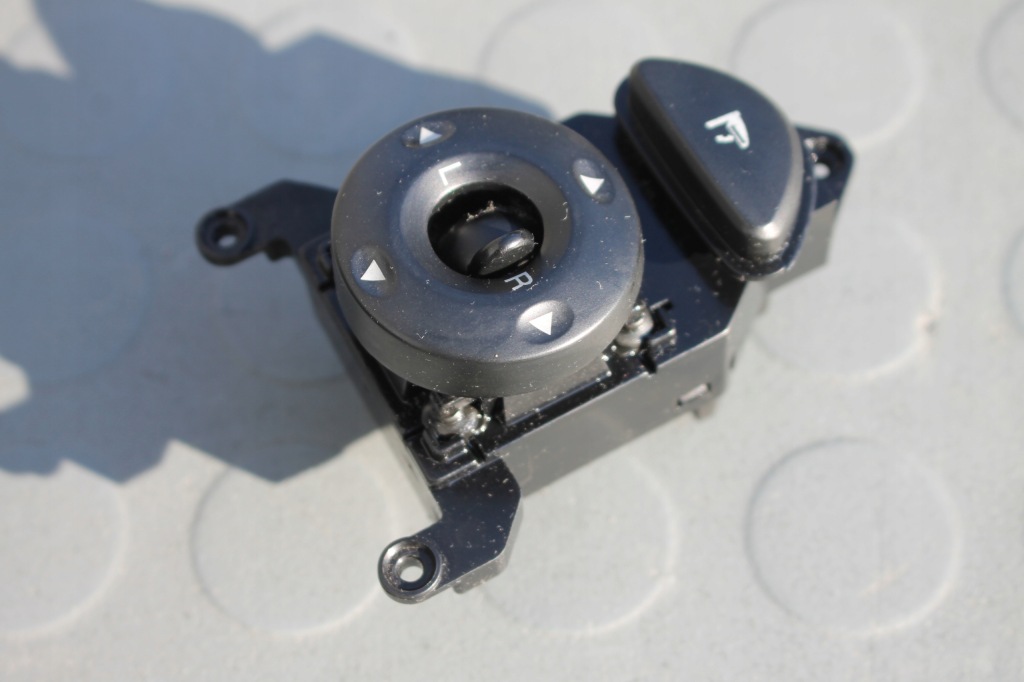 фото №1, Кнопка складывания зеркал santa fe ii lift 09-12