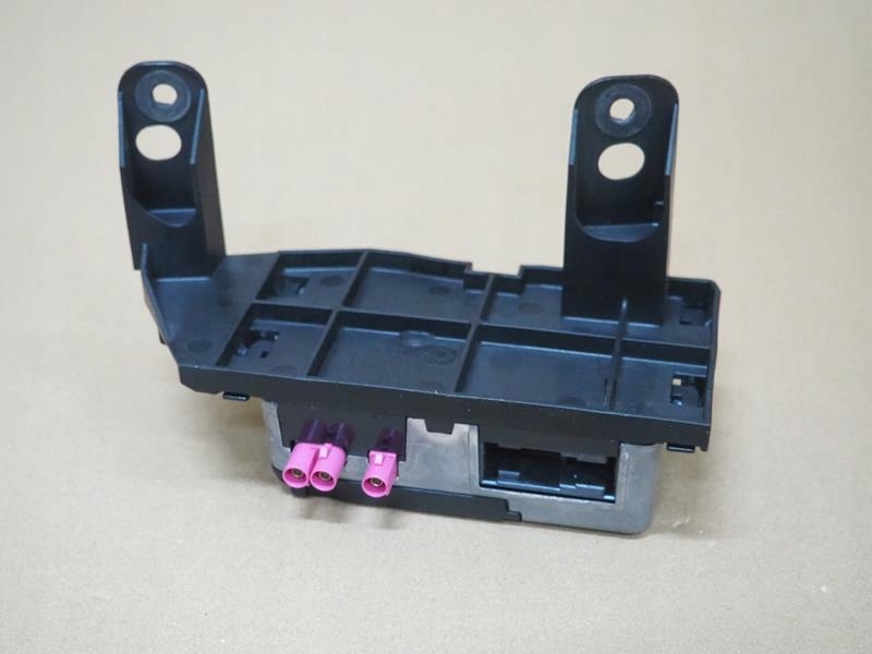 фото №3, Модуль услуг on-line vw t-roc 1.0 tsi 5wa035284b