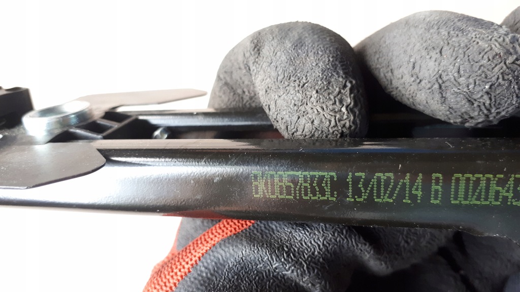 фото №6, Sq5 8r q5 ползунок регулировка поперечина 8k0857833c a4 b8 a5