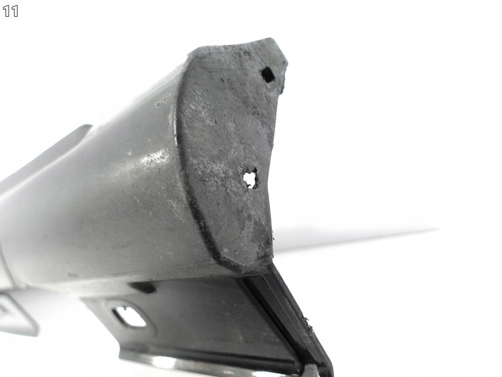 фото №12, Mercedes cla c117 x117 a-klasa w176 amg 12-18 порог молдинг накладка правый