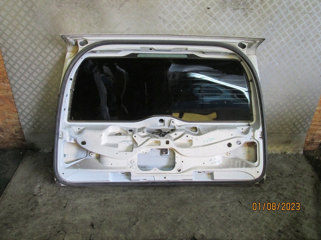 фото №6, Крышка багажника задняя задняя багажника volvo v70 ii 00-