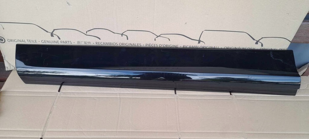 фото №1, Молдинг двері лівий перед audi q7 4l 4l0853959