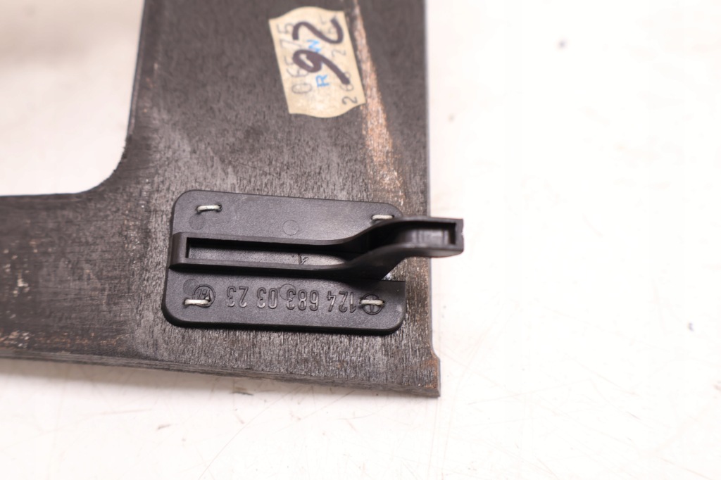 Купити Mercedes-benz w124 декоративна захист тунель середнього 1246830323