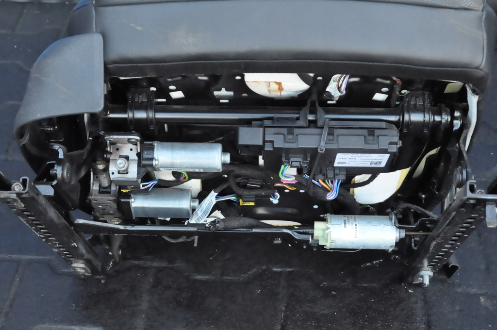 фото №6, Skoda superb iii перехідник салону сидіння заднє сидіння uk laurin&klement