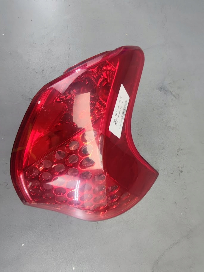 фото №7, Peugeot 3008 ліва лампа задня europa