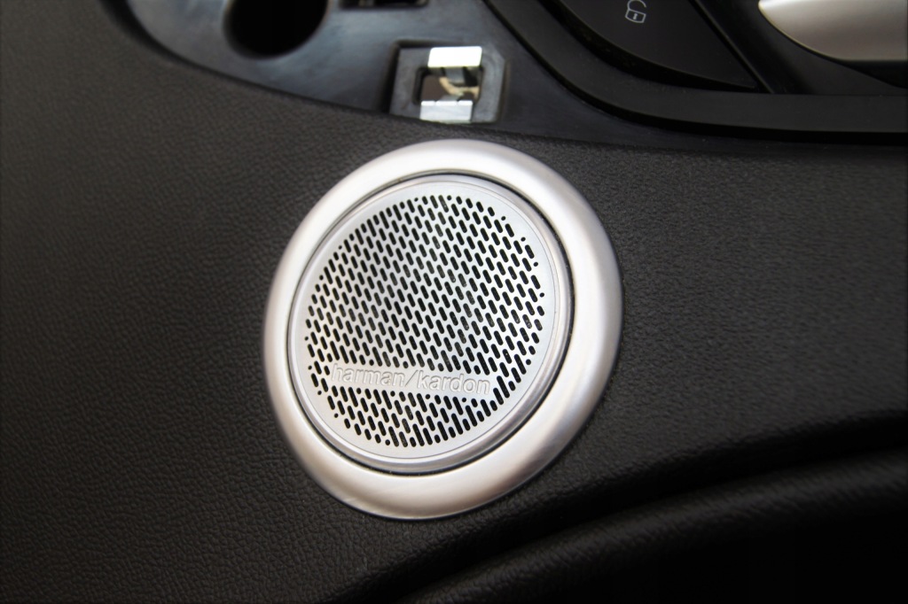фото №2, Обшивка обивка правый перед alfa romeo stelvio qv