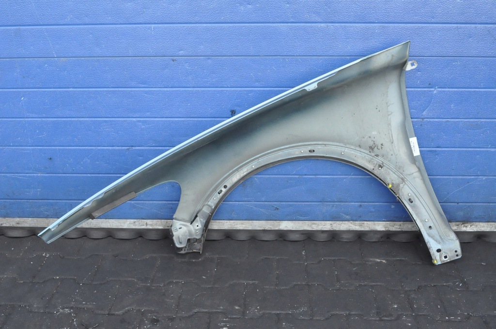 фото №7, Volvo c30 крила правий перед передній