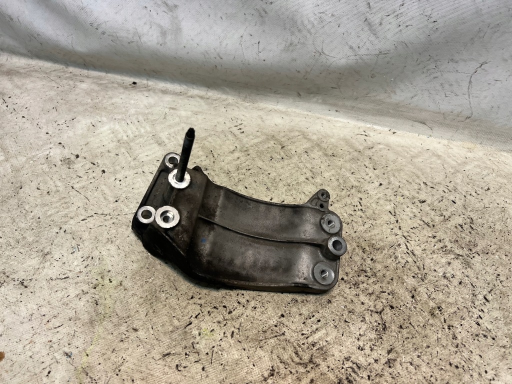 фото №1, Jeep grand cherokee wk2 3.0 d основание генератора