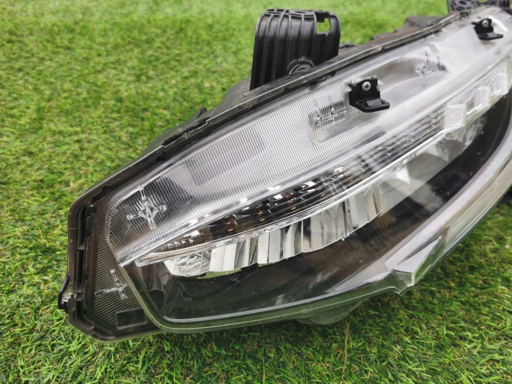 фото №2, Honda civic x лампа левая перед full led cała!