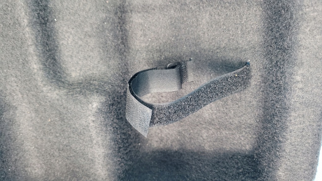 фото №8, Mercedes eqe w295 350+ 23r обшивка багажника a2956941300