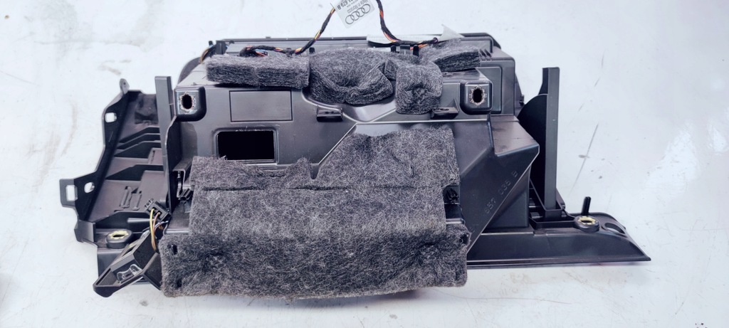 фото №8, Бардачок пассажира audi a1 8x lift 8x1857035b 4pk