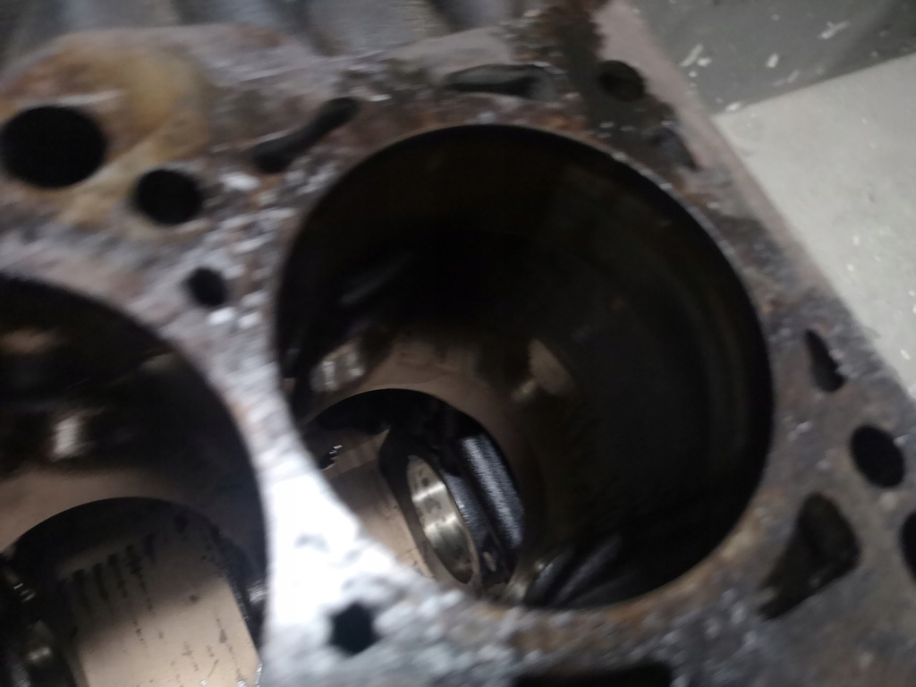 фото №13, Блок двигателя audi a4 b7 2.0 tfsi bgb голый