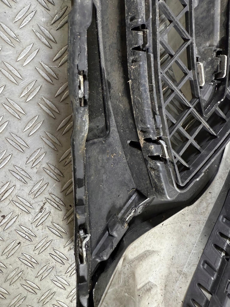 фото №14, Bmw x1 e84 09-15 бампер перед передний 475 51117303751