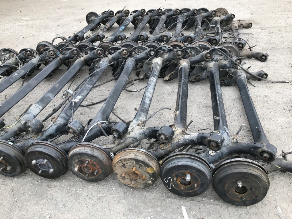 Балка вісь  задній задня toyota yaris 3 гальмівні барабани рік 11-20 w-wa Ціна