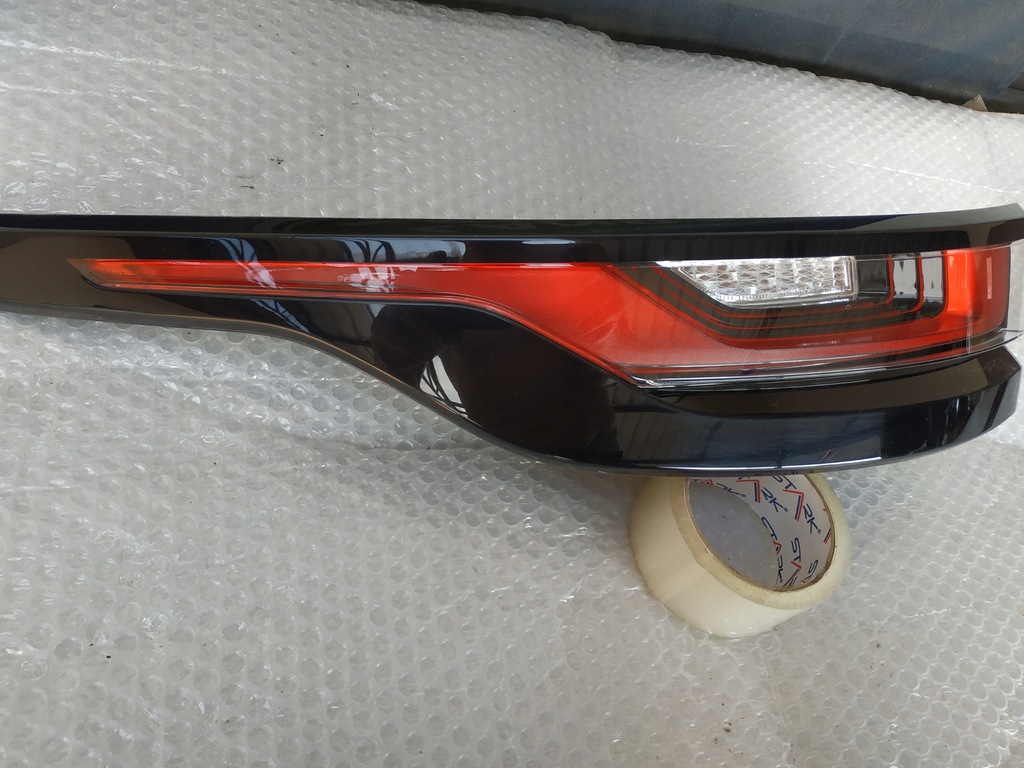 фото №15, Range rover velar l560 накладка решётка бампера правая lr093470