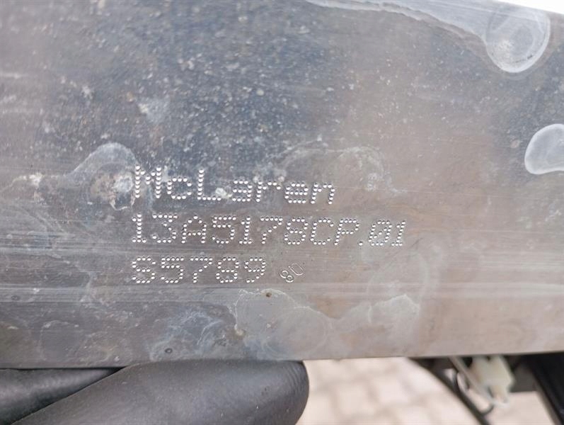 фото №10, Mclaren 570s spider передня частина end clip lock carrier накладка 13a5178cp 13a1314cp