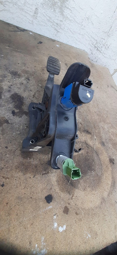 фото №5, Педаль сцепления dacia sandero ii 465039034r