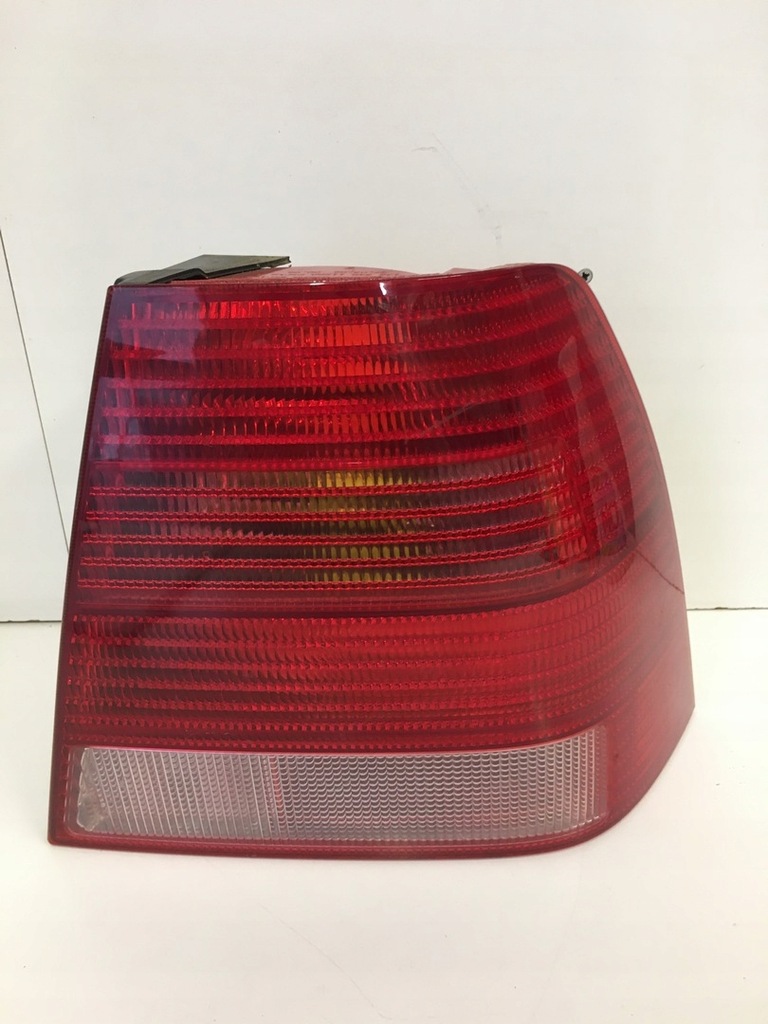 фото №1, Vw bora sedan лампа задняя правая