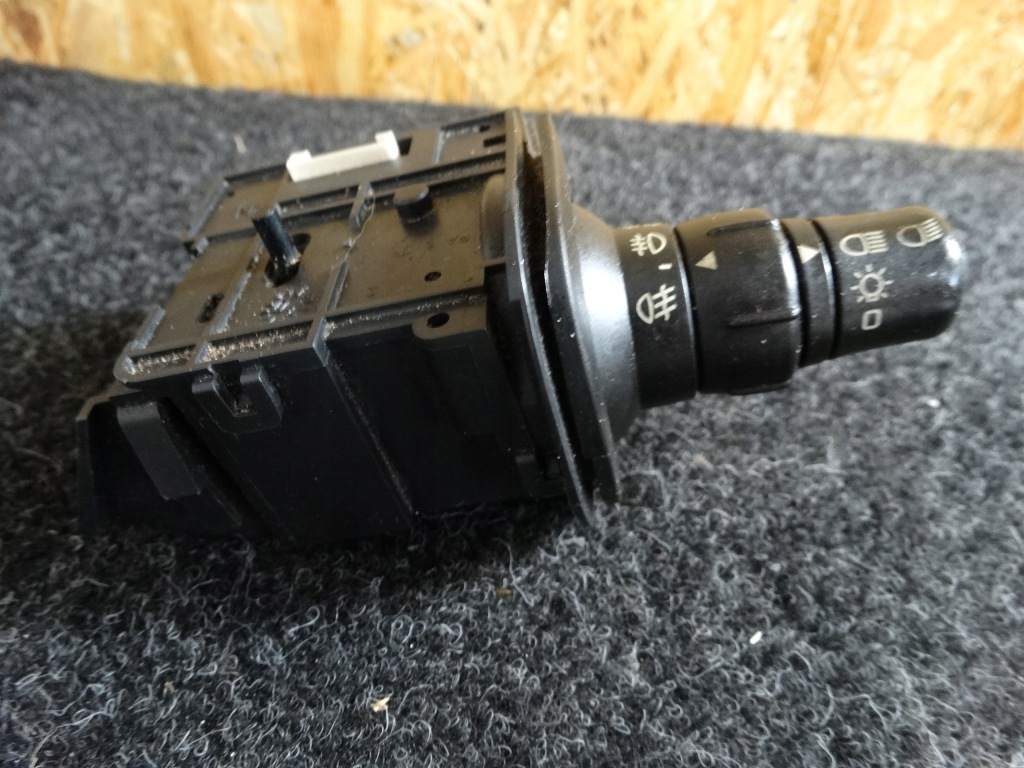 фото №1, Renault переключатель поворотники света