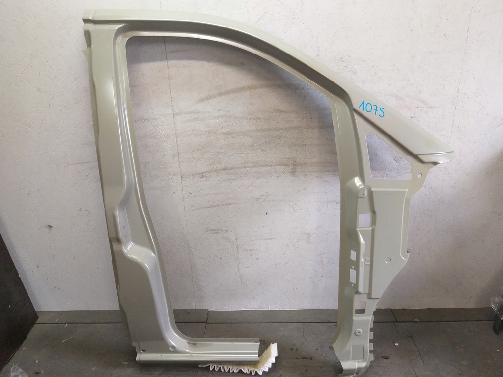 фото №1, Порог блок двигателя правый mercedes vito w639