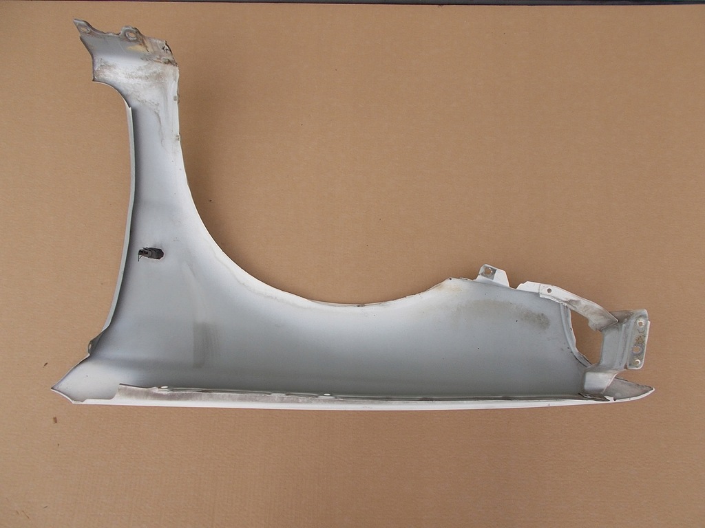 фото №14, Крыло правый перед volvo v40 s40 95-