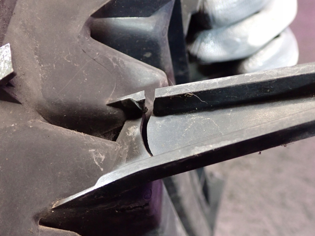 фото №6, Mitsubishi carisma 99-04 решётка бампера левый перед mr361221lh