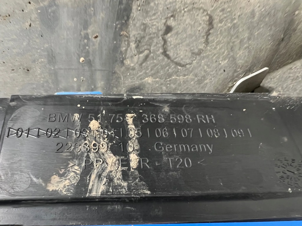 фото №8, Bmw i3 молдинг порог правая 7368598