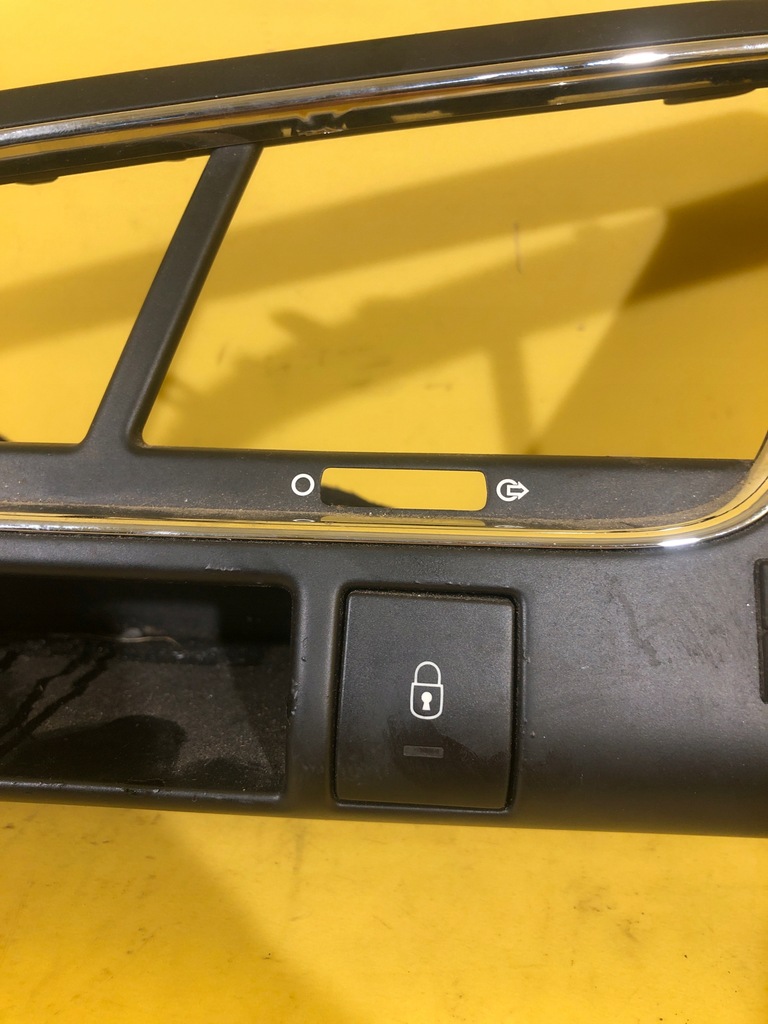 фото №6, Peugeot 3008 i панель консоли центральной