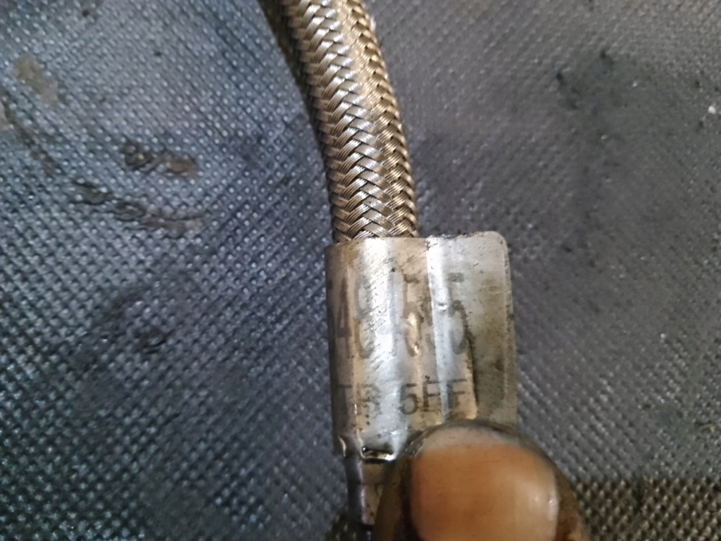 Шланг оливи турбіни opel astra j 1.6 55484595 в Україні