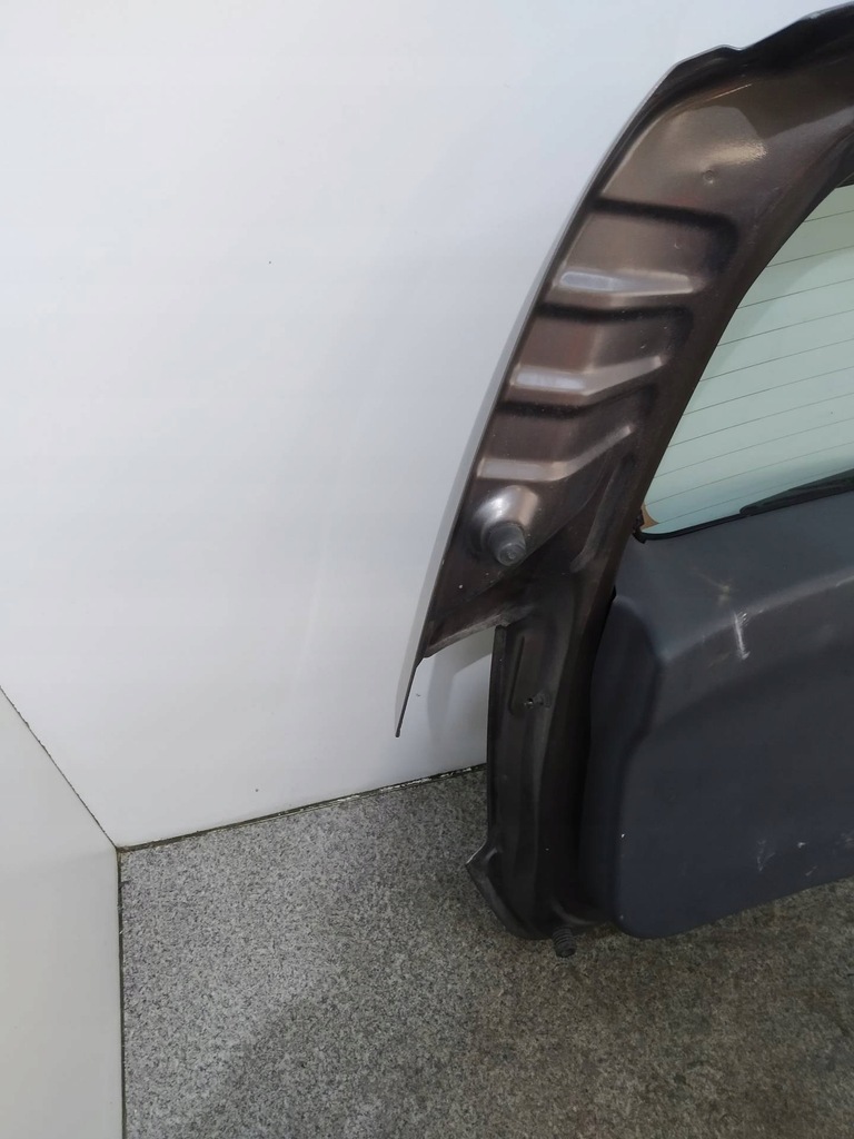 фото №11, Крышка багажника задняя стекло z30 lift fl mitsubishi colt vii 2002-2012