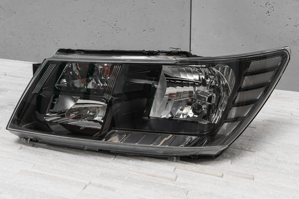 фото №9, Dodge journey i 2008-2020 лампы передние чёрные комплект 68200085ab europa